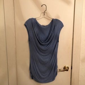 blue t shirt